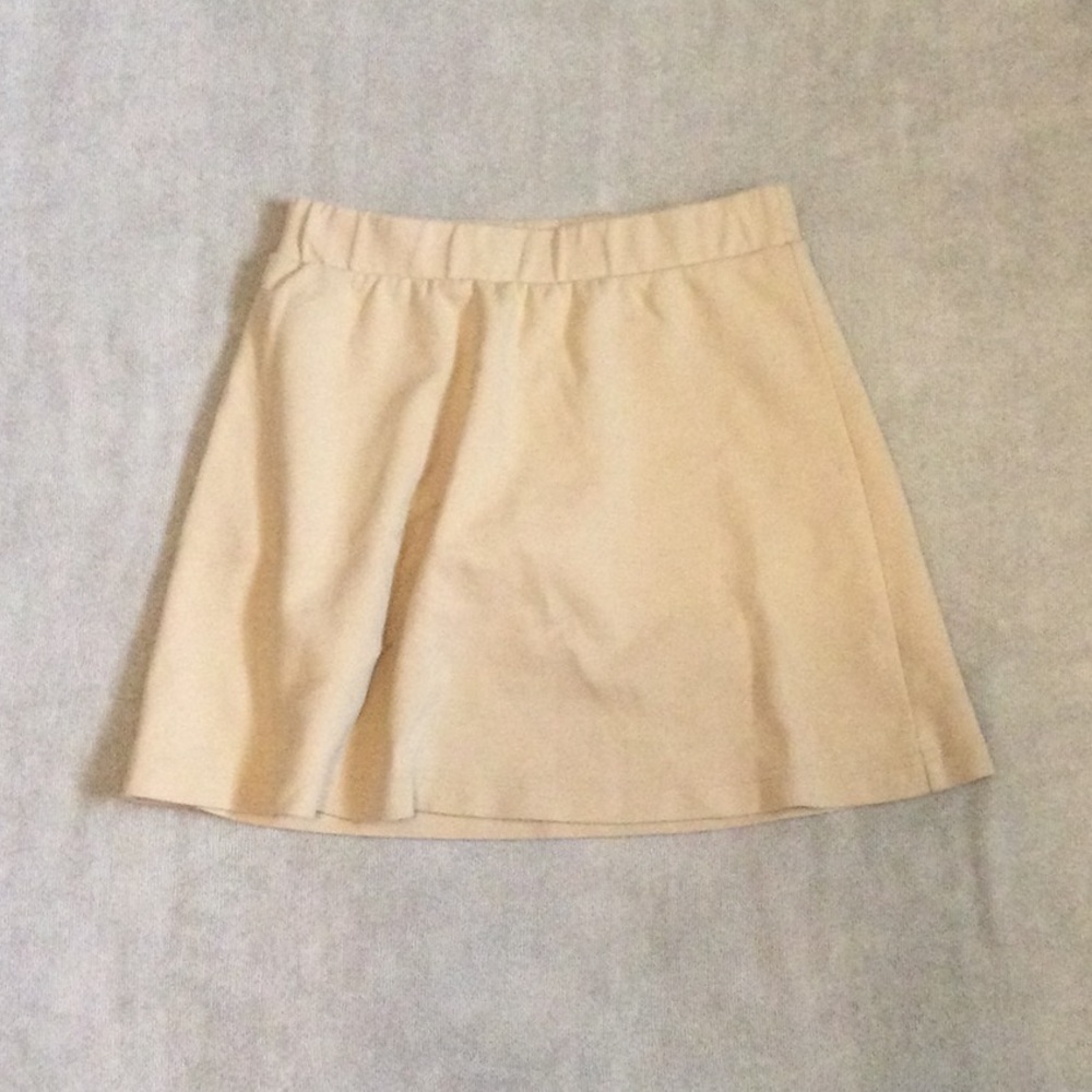 🤎Tan skirt w/shorts inside🤎